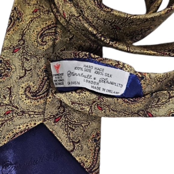 TURNBULL & ASSER Gold Paisley Silk LUXURY Tie HANDMADE ENGLAND - Picture 2 of 4